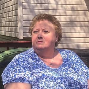 Meet your Posher, Carrie